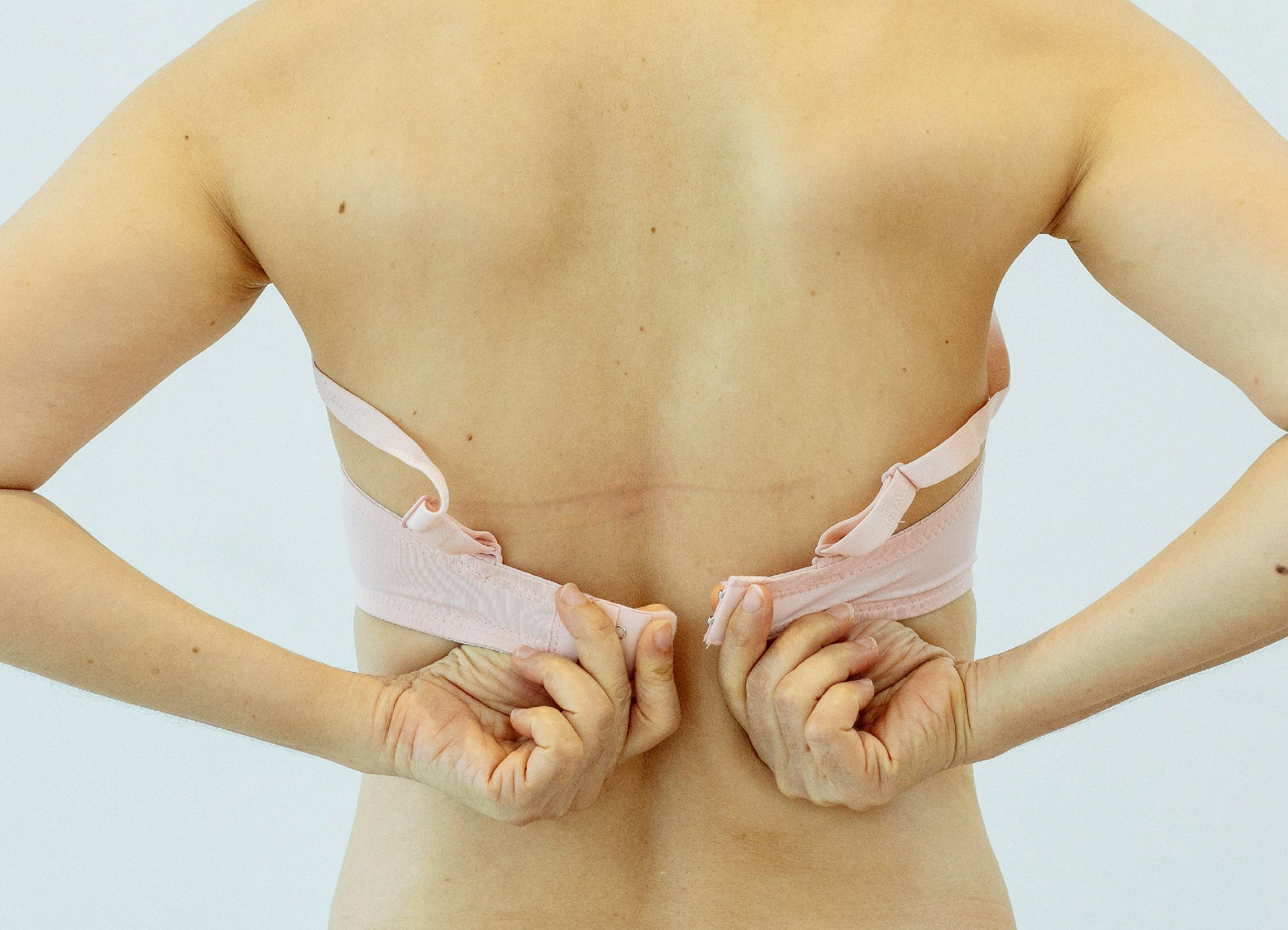 Kadınlarda Dar İç Çamaşırı Giymenin Zararları