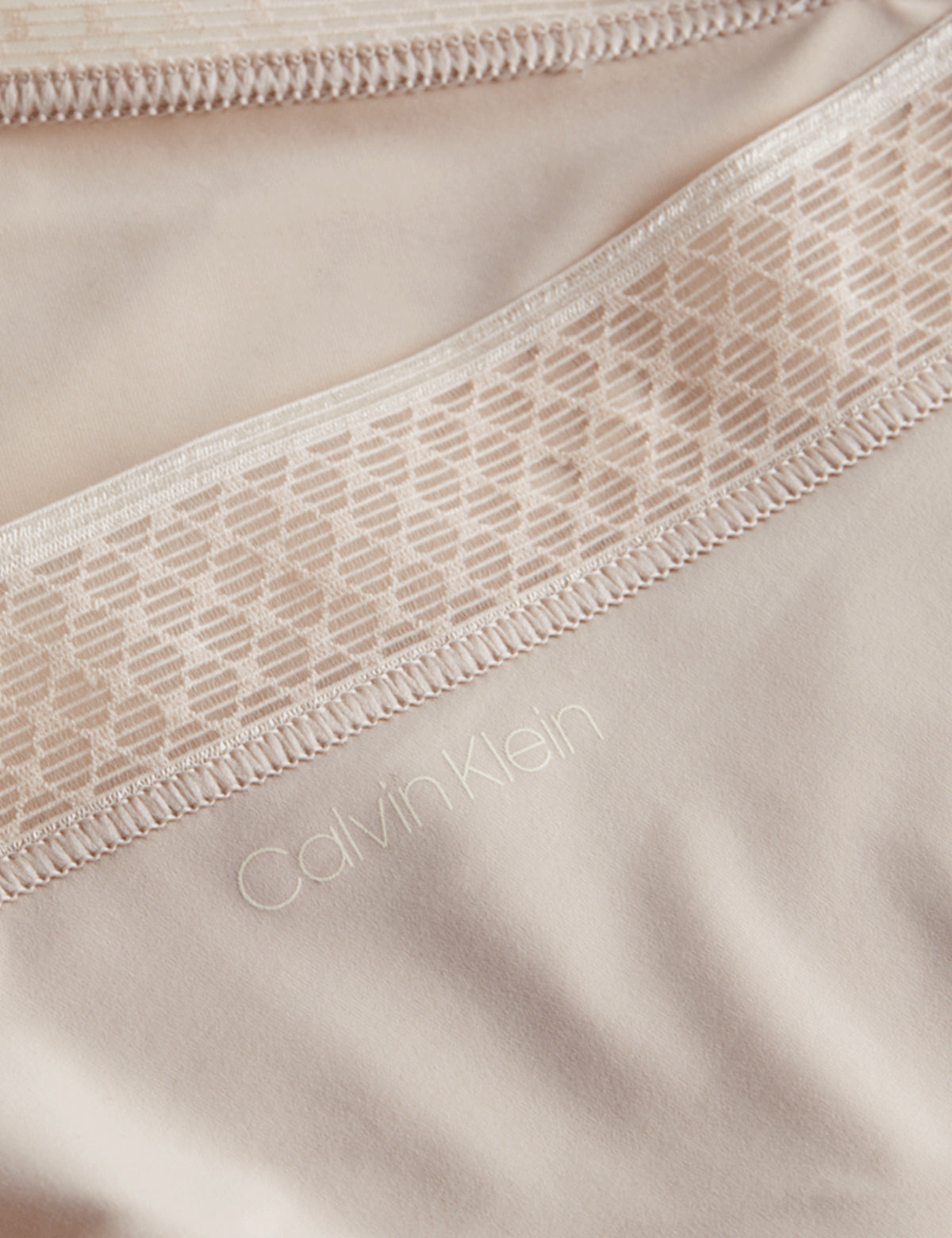 Calvin Klein Women Seductive Comfort Slip Külot