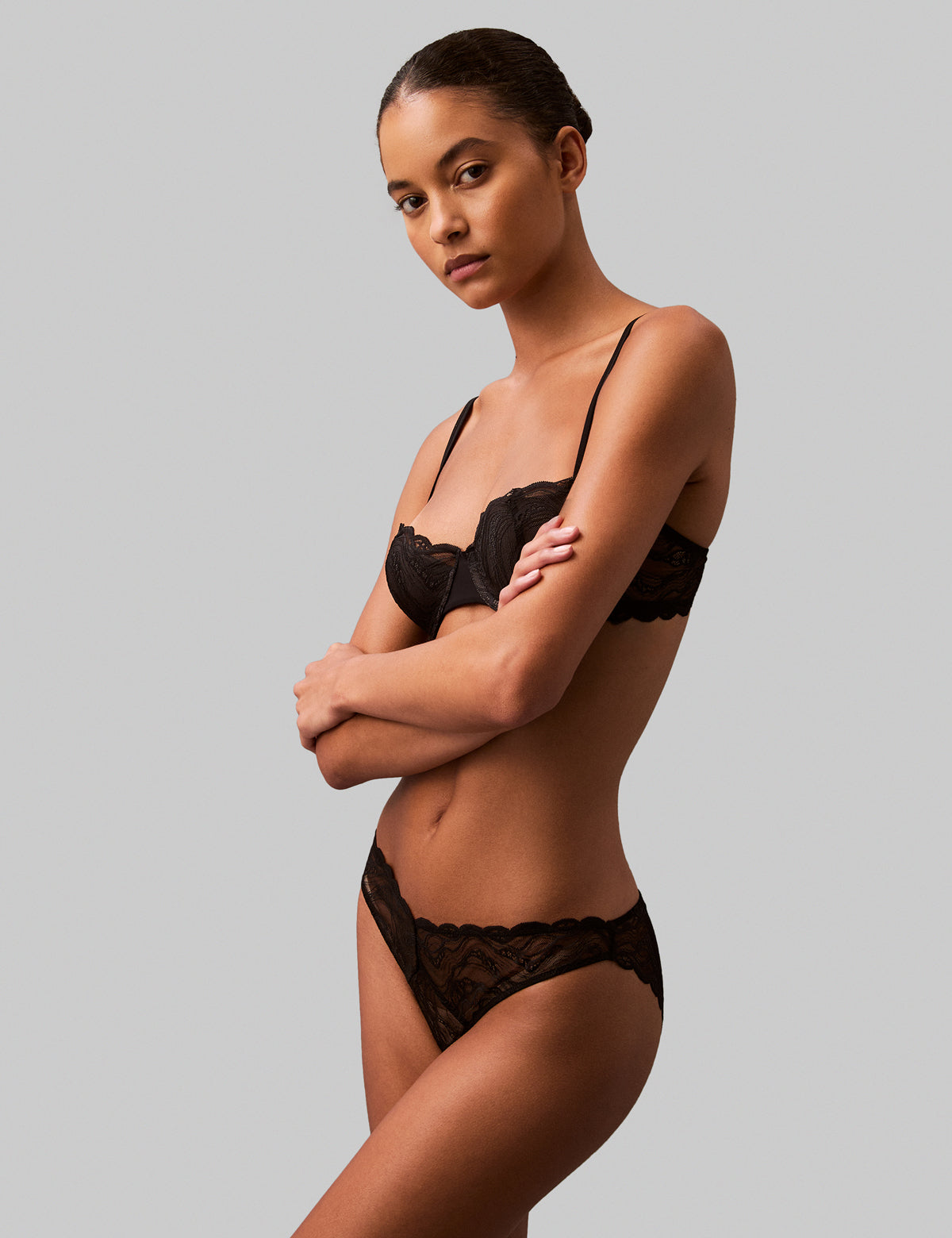 Calvin Klein Women Instinct Sheer Lace Slip Külot