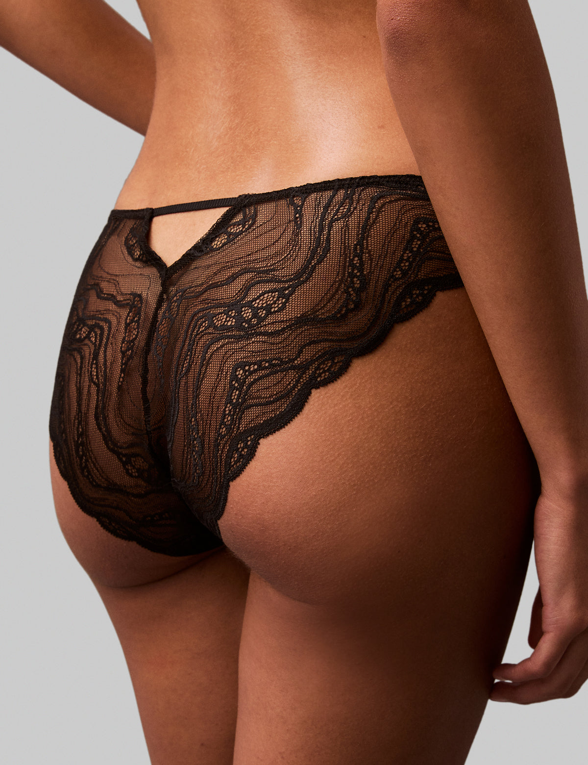 Calvin Klein Women Sheer Lace Slip Külot