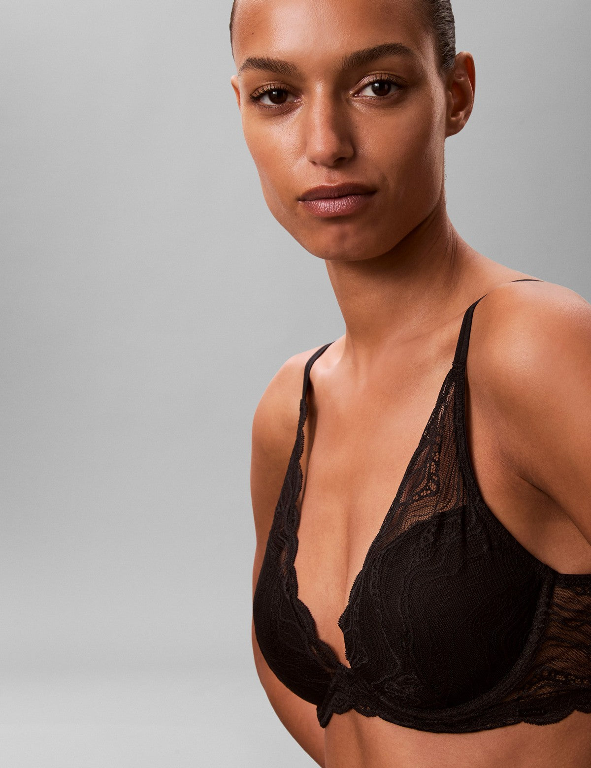 Calvin Klein Women Sensual Stretch Lace Sütyen