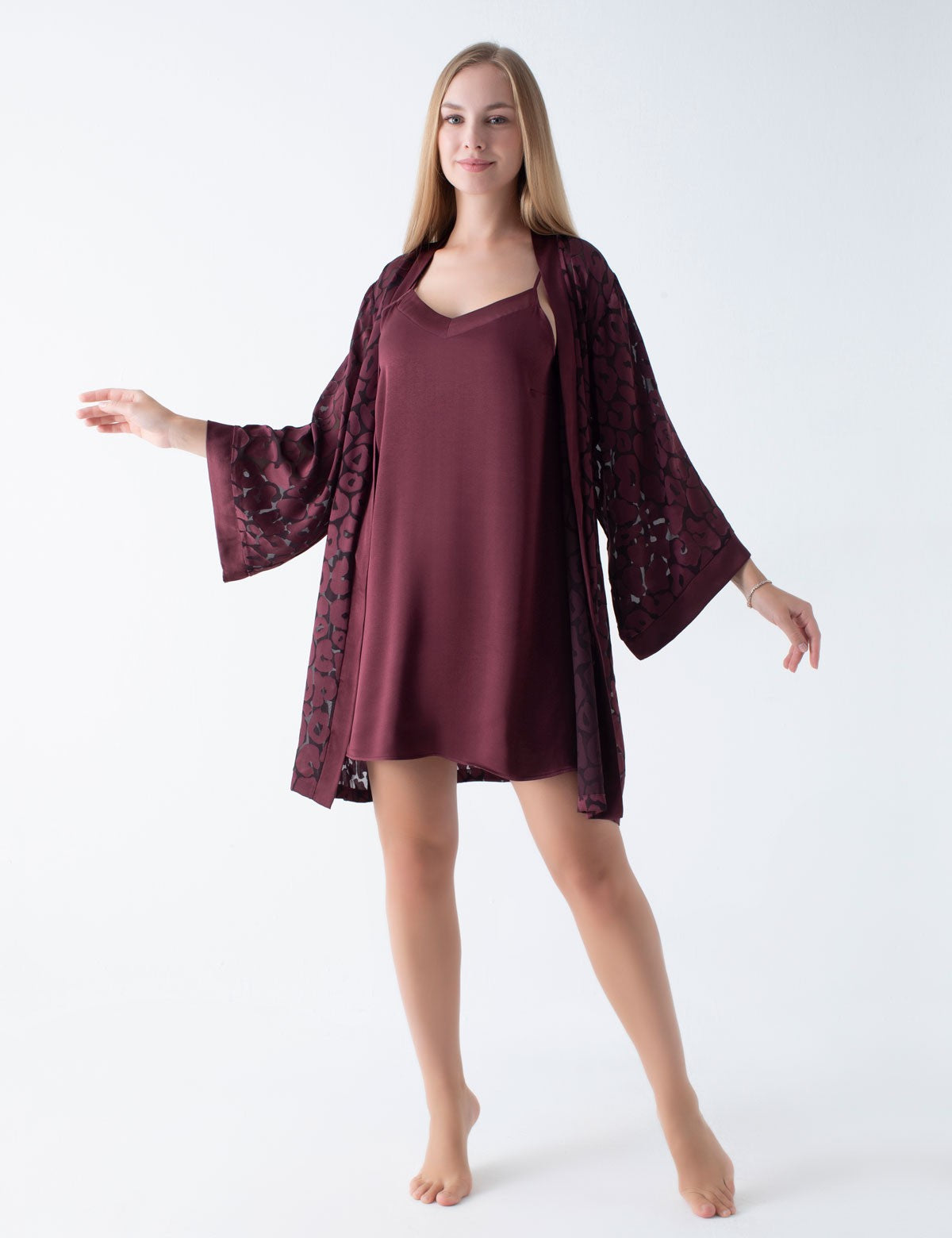 Vivis Exclusive Jenya Gecelik