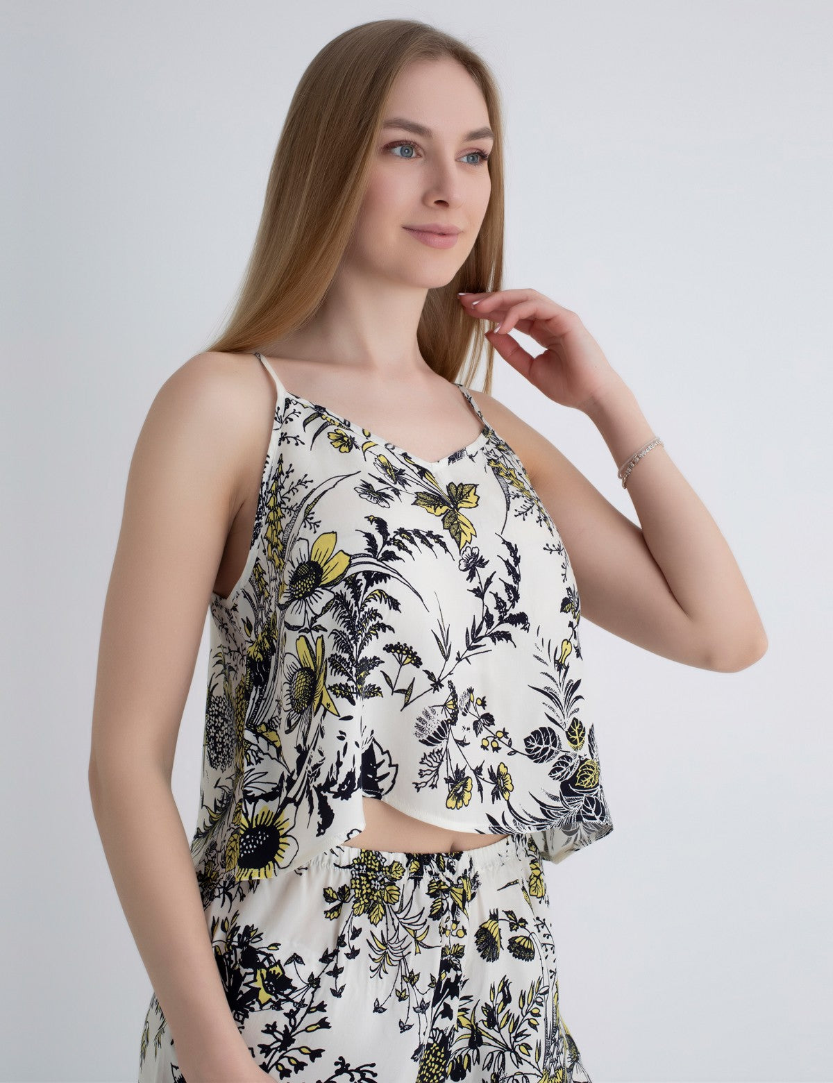 Vivis Exclusive Tina Büstiyer