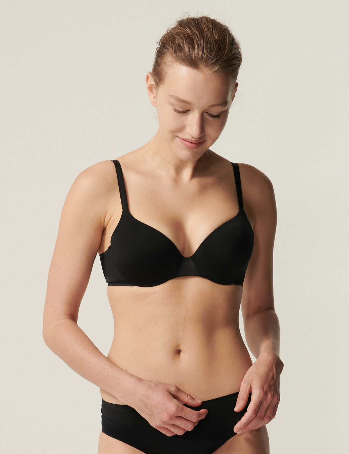 Chantelle Essential Destekli Sütyen