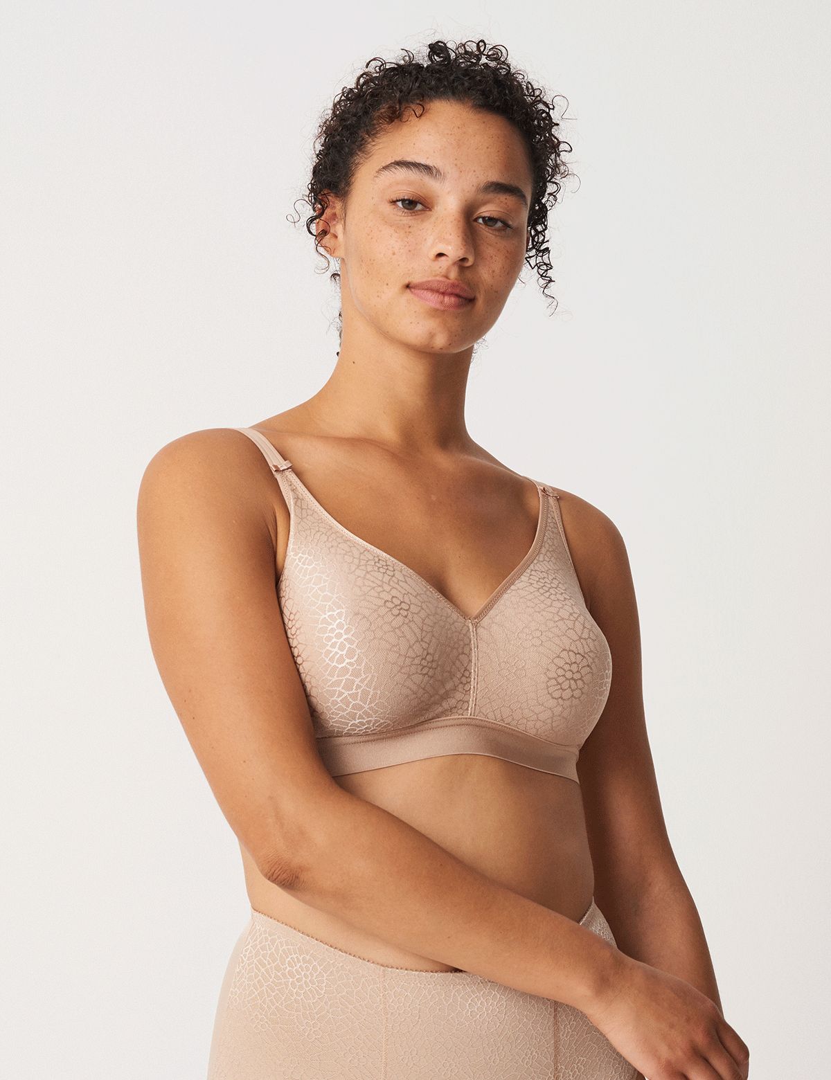 Chantelle C Magnifique Tam Toparlayıcı Balensiz Sütyen