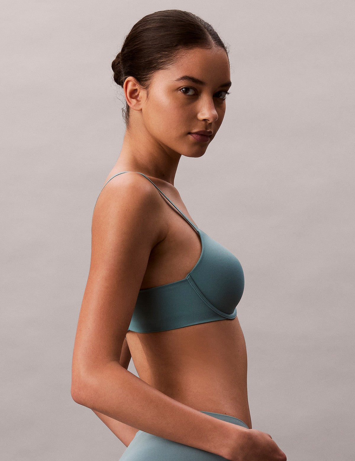 Calvin Klein Women Perfectly Fit Tam Toparlayıcı Sütyen