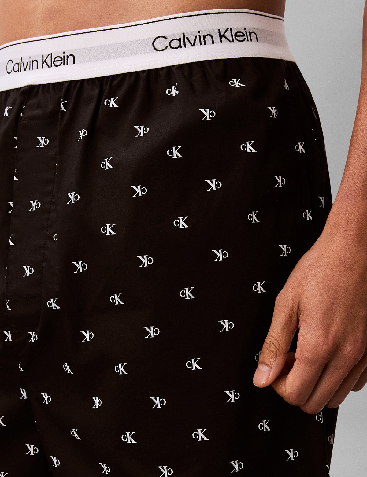 Calvin Klein Men Cotton Poplin Monogram Şort