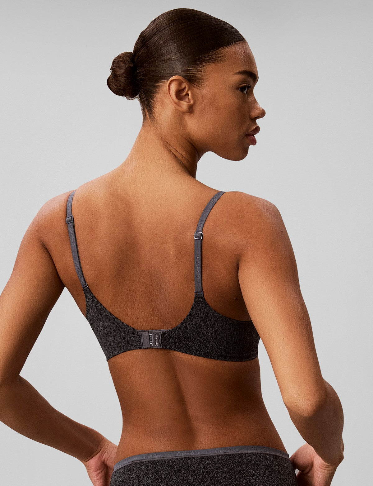 Calvin Klein Women Perfectly Fit Push Up Sütyen