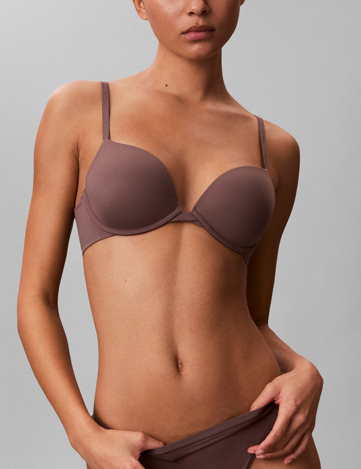Calvin Klein Women Perfectly Fit Push Up Sütyen