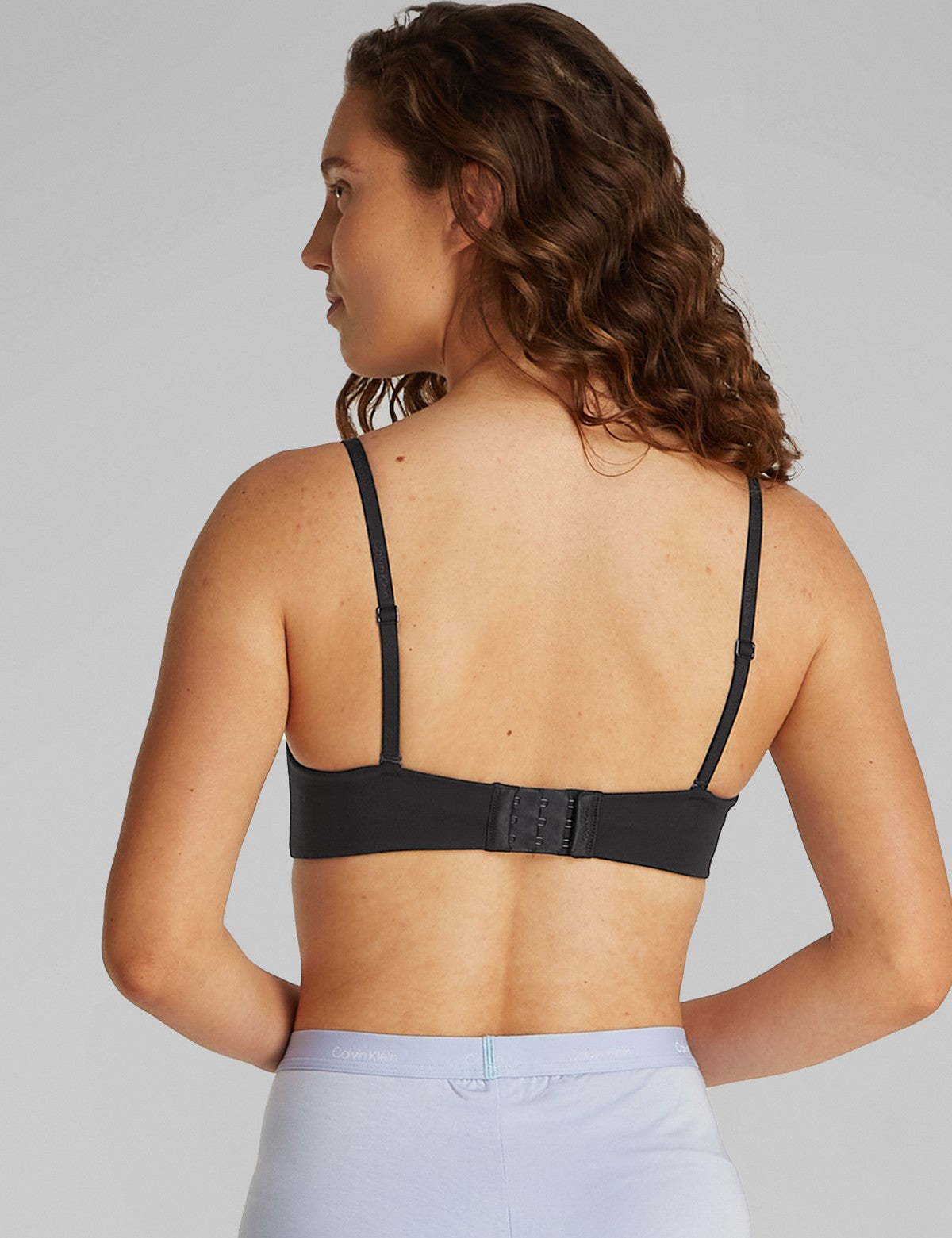 Calvin Klein Women Perfectly Fit Straplez Sütyen