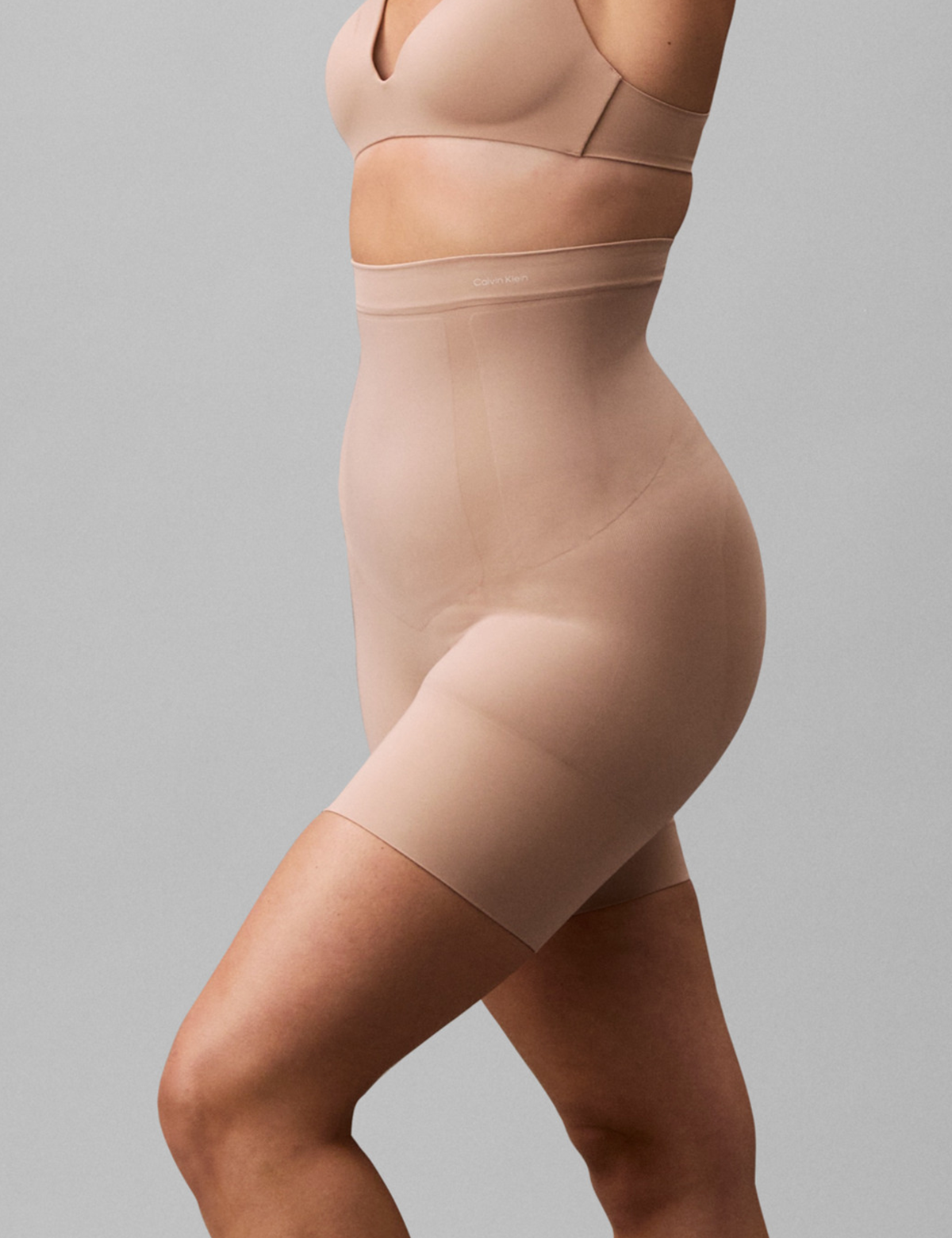 Calvin Klein Women Secure Sculpt Yüksek Bel Sıkılaştırıcı Şort Korse