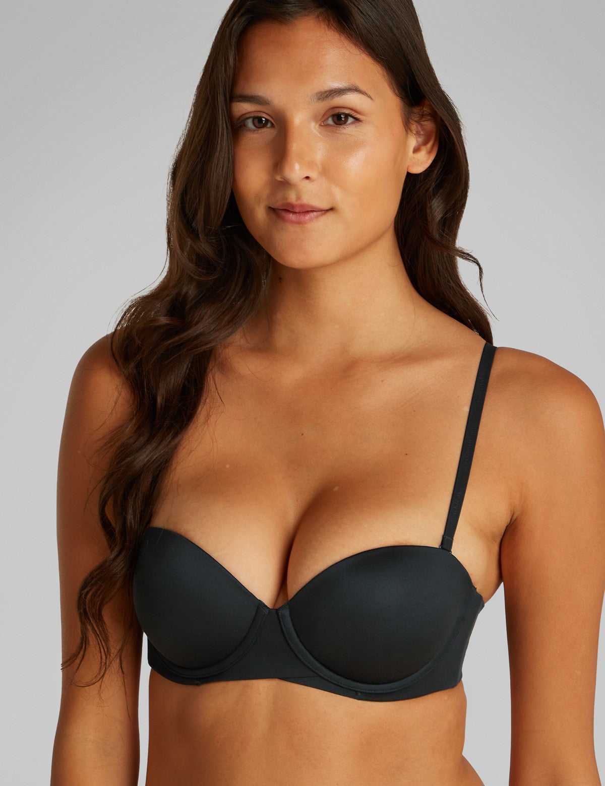 Calvin Klein Women Perfectly Fit Push-Up Straplez Sütyen
