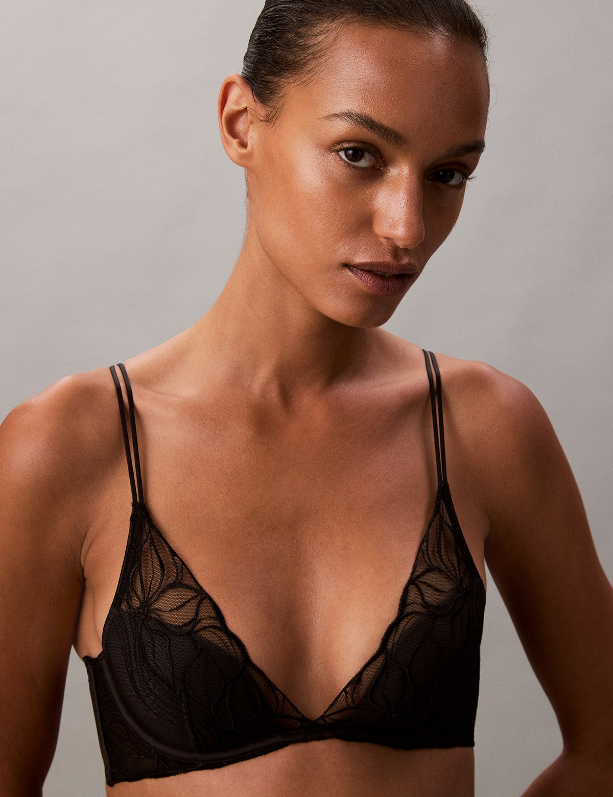 Calvin Klein Women Black Floral Lace Hafif Dolgulu Sütyen