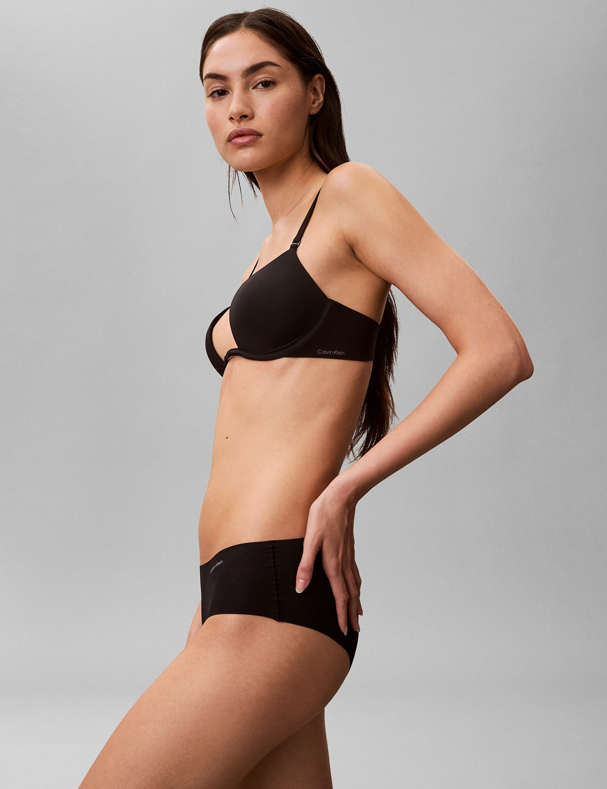 Calvin Klein Women Perfectly Fit Solution Derin Dekolte Sütyen