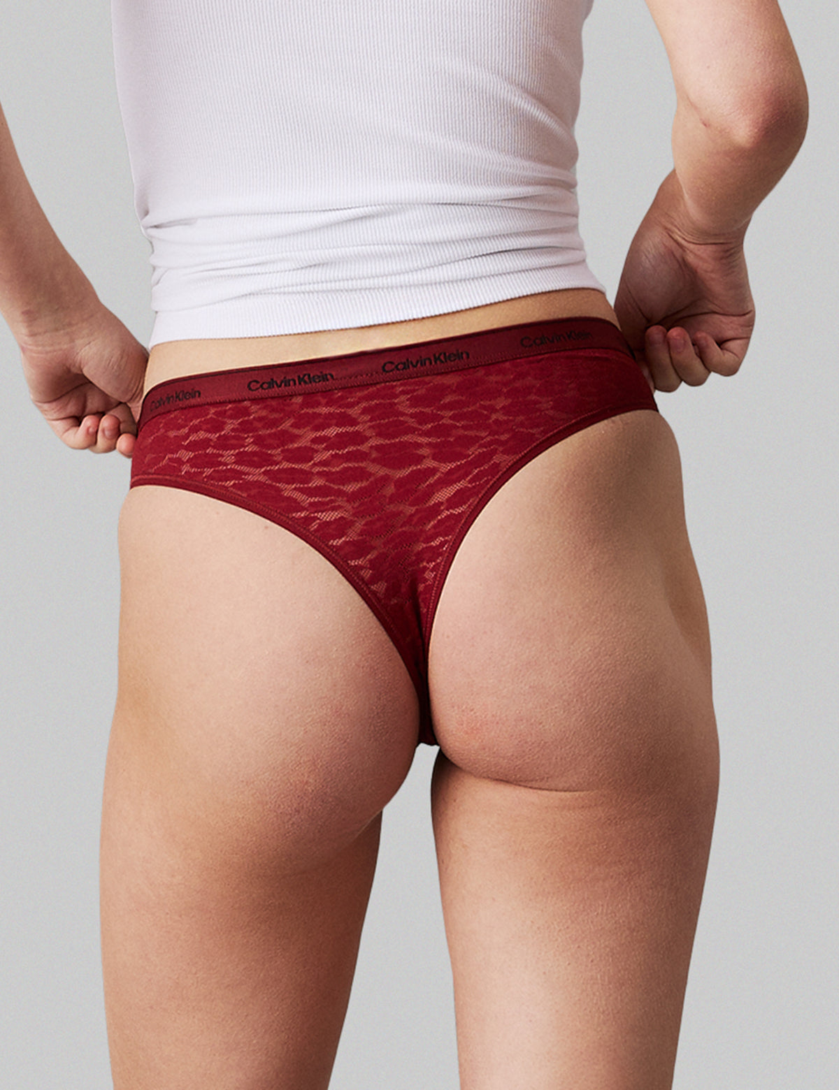 Calvin Klein Women Icon Lace Dantelli Brazilian Külot