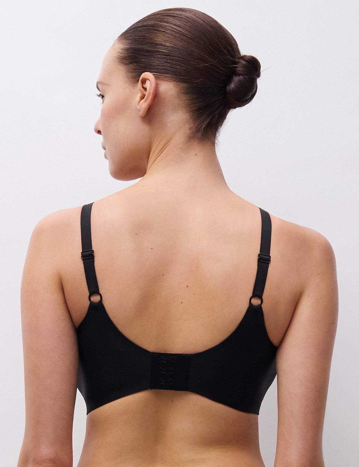 Chantelle SoftStretch Power Derin V Yaka Sütyen