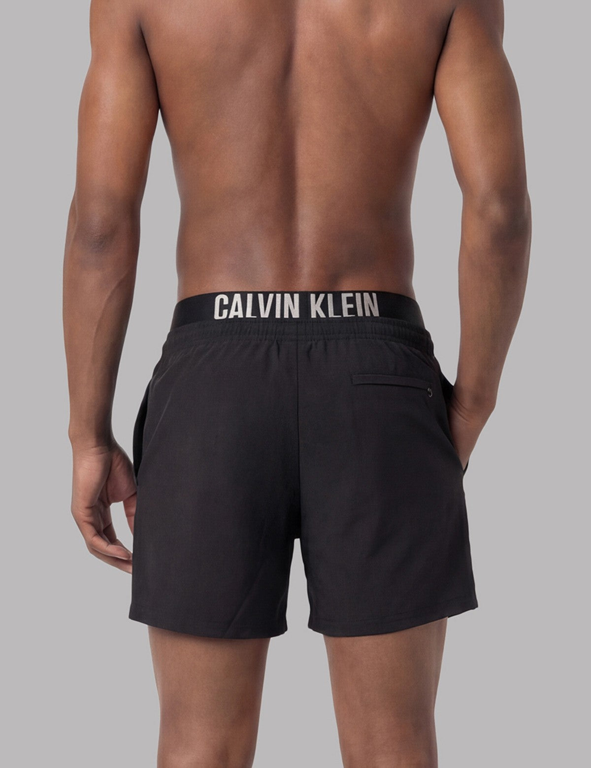 Calvin Klein Men Intense Power Logo Detaylı Deniz Şortu