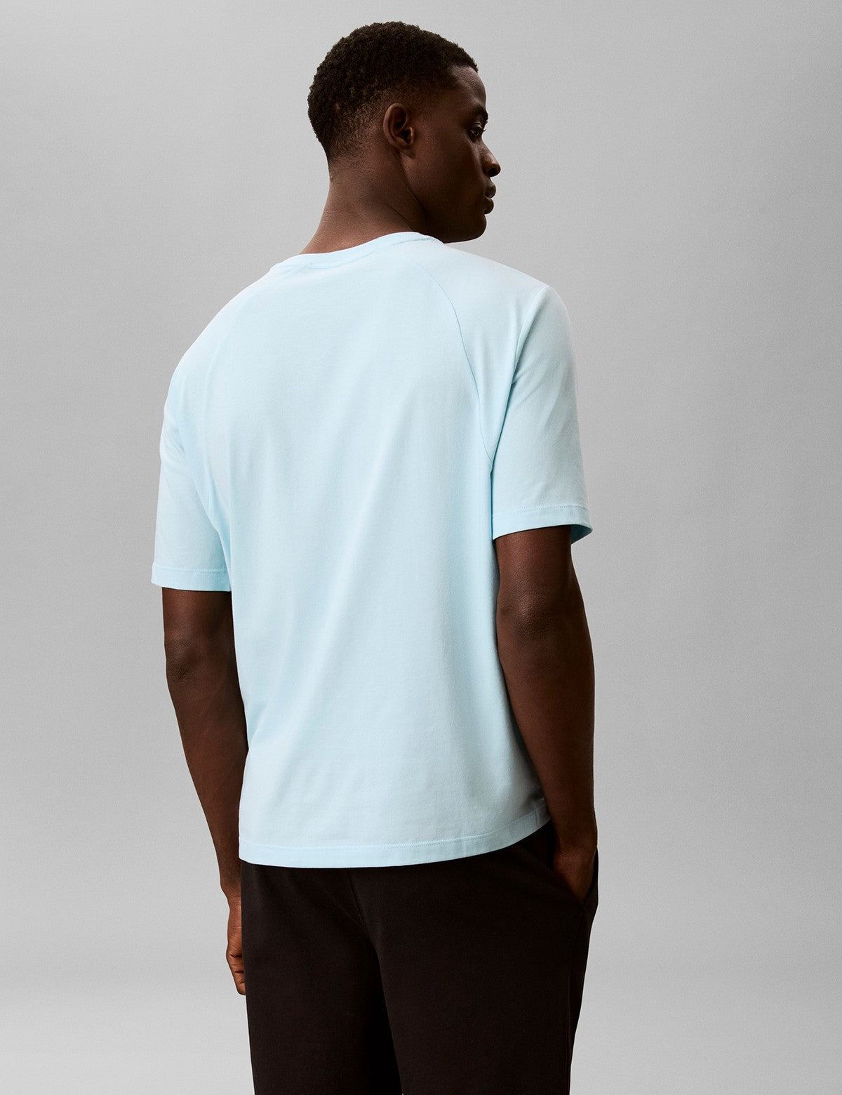 Calvin Klein Men Essentials Logo Baskılı Bisiklet Yaka Tişört