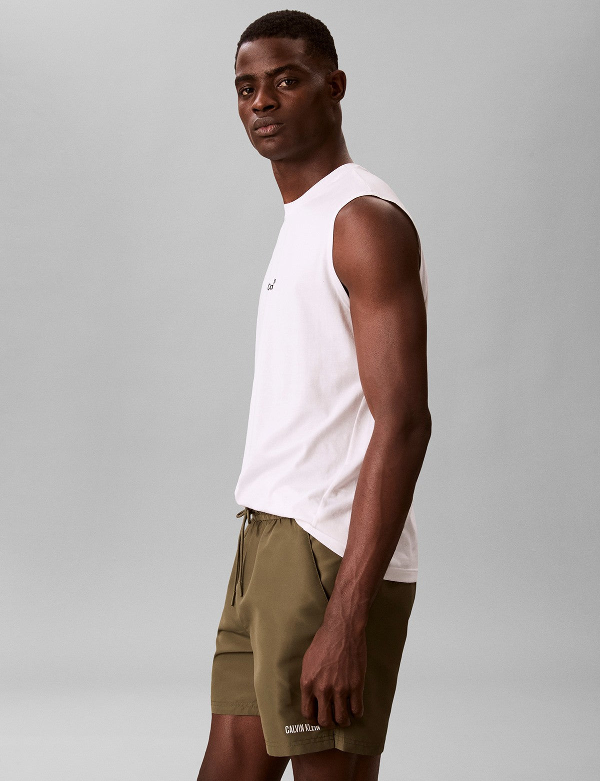 Calvin Klein Men Essentials Logo Baskılı Kolsuz Bisiklet Yaka Atlet