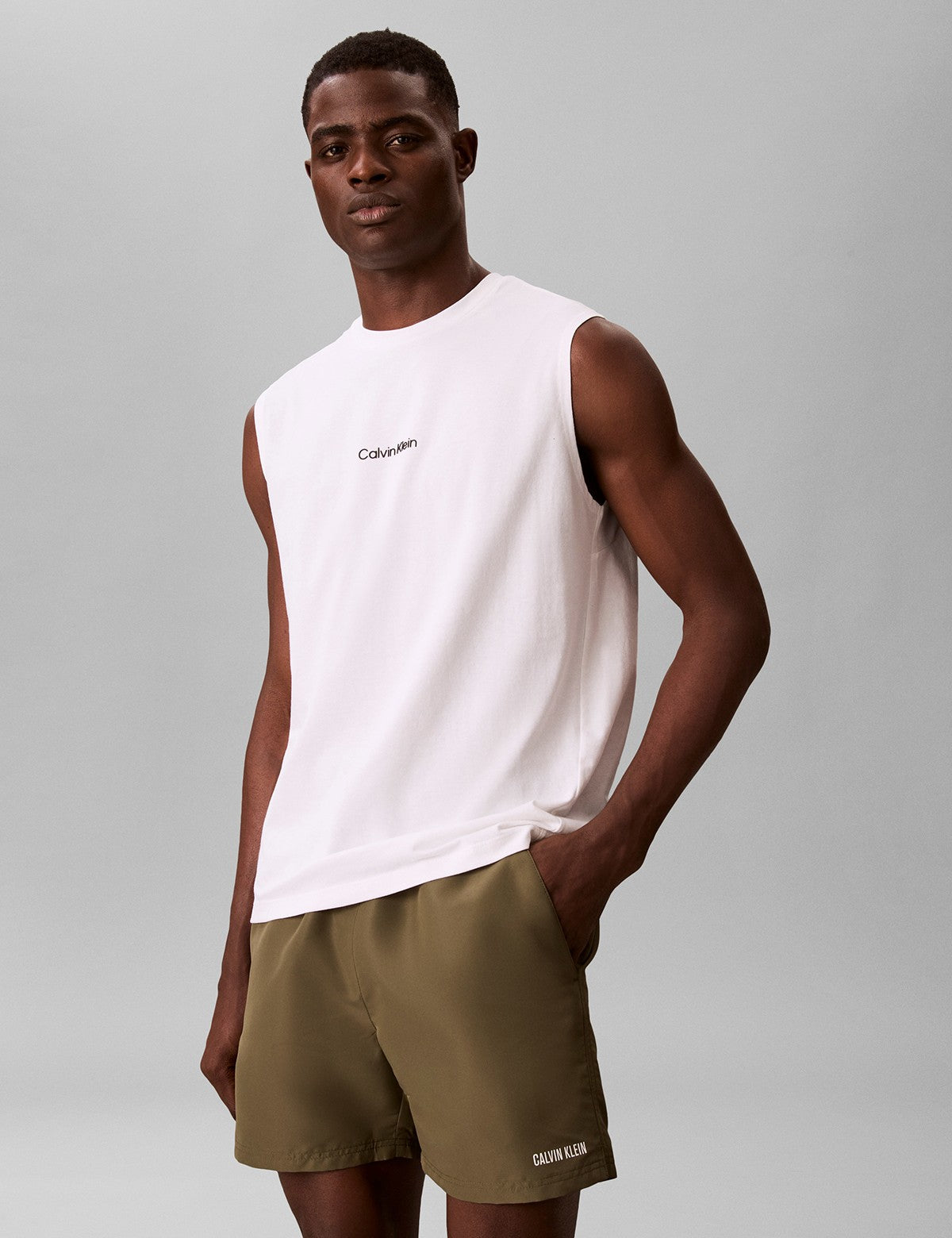 Calvin Klein Men Essentials Logo Baskılı Kolsuz Bisiklet Yaka Atlet