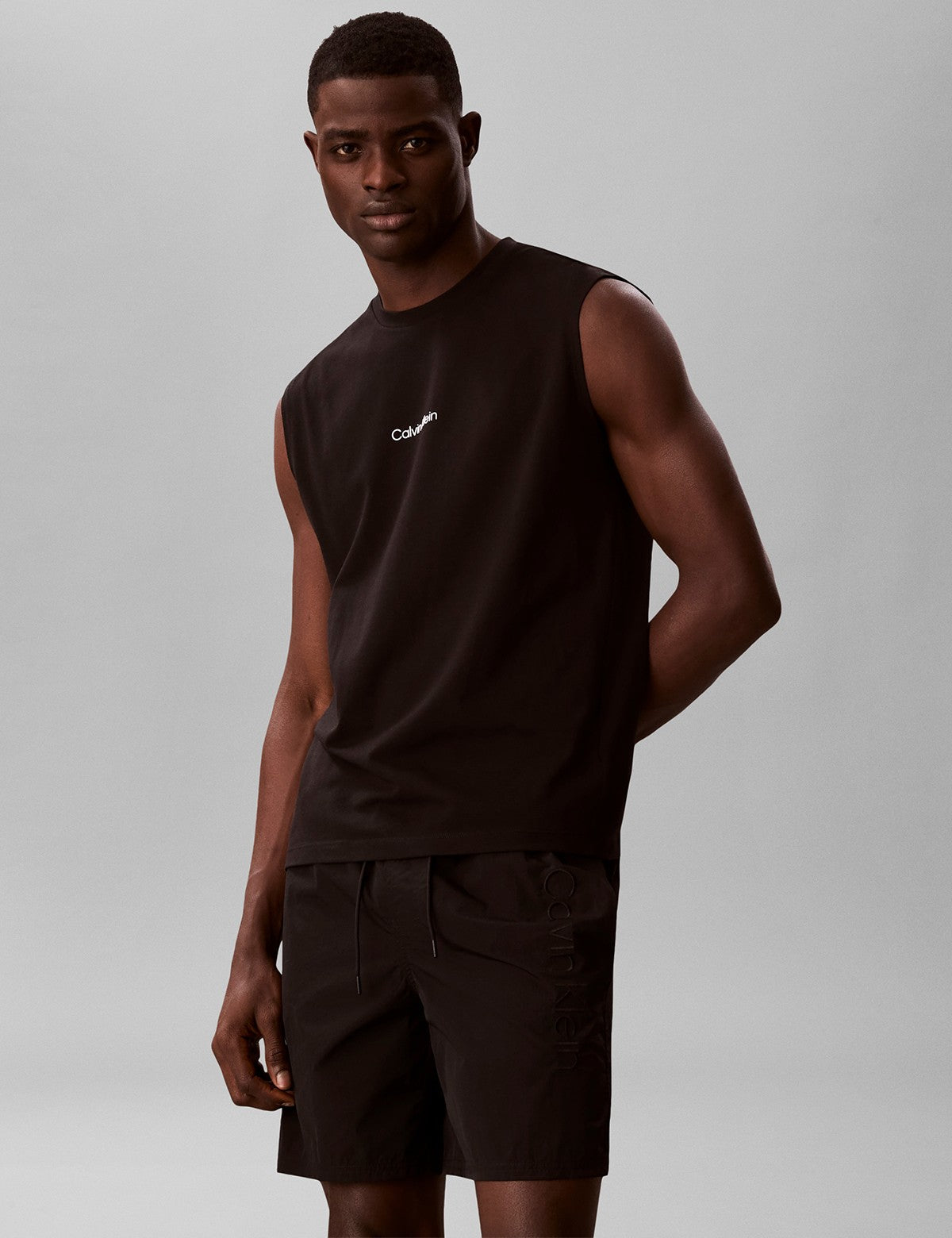 Calvin Klein Men Essentials Logo Baskılı Kolsuz Bisiklet Yaka Atlet