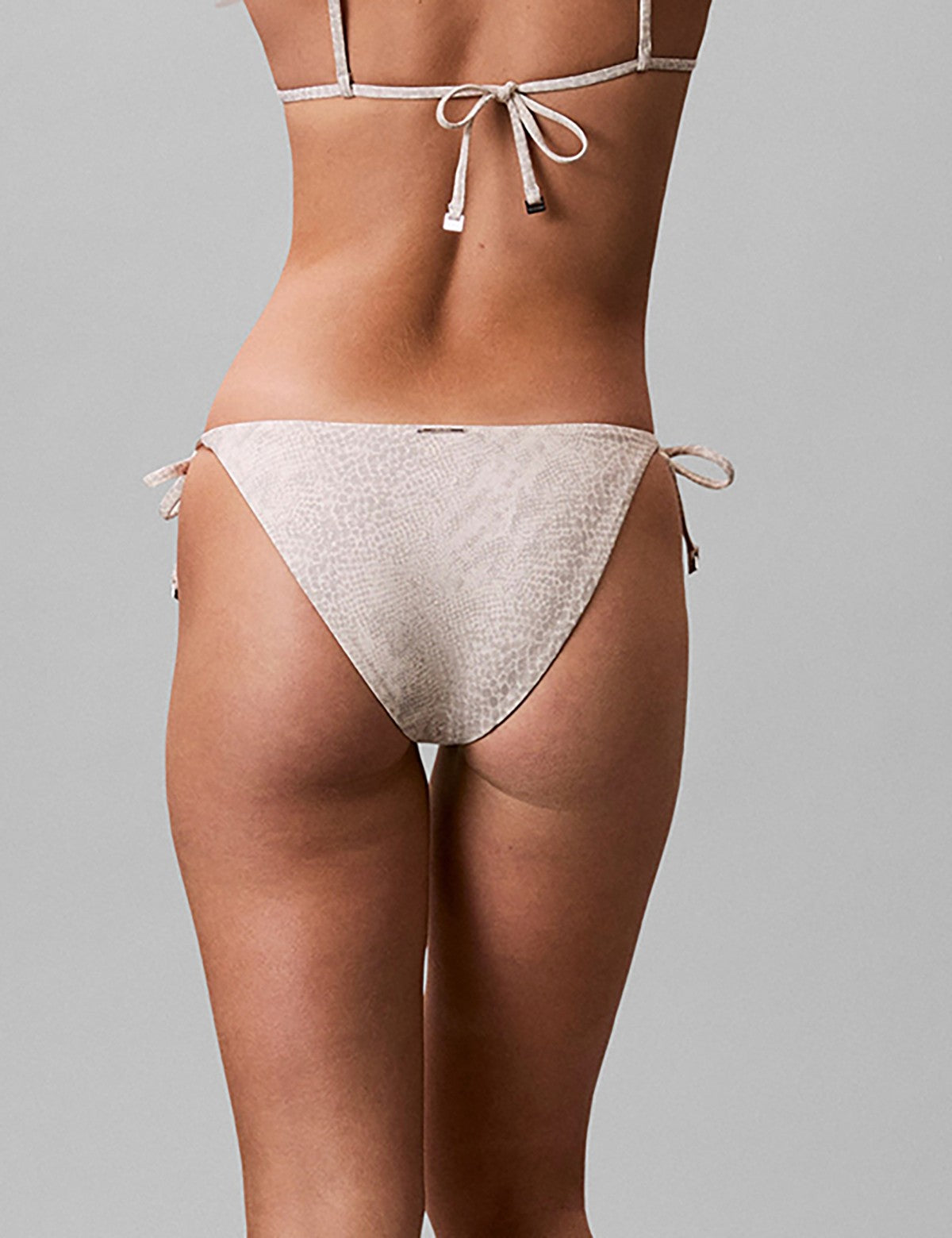 Calvin Klein Women Essentials Bağlamalı Bikini Altı