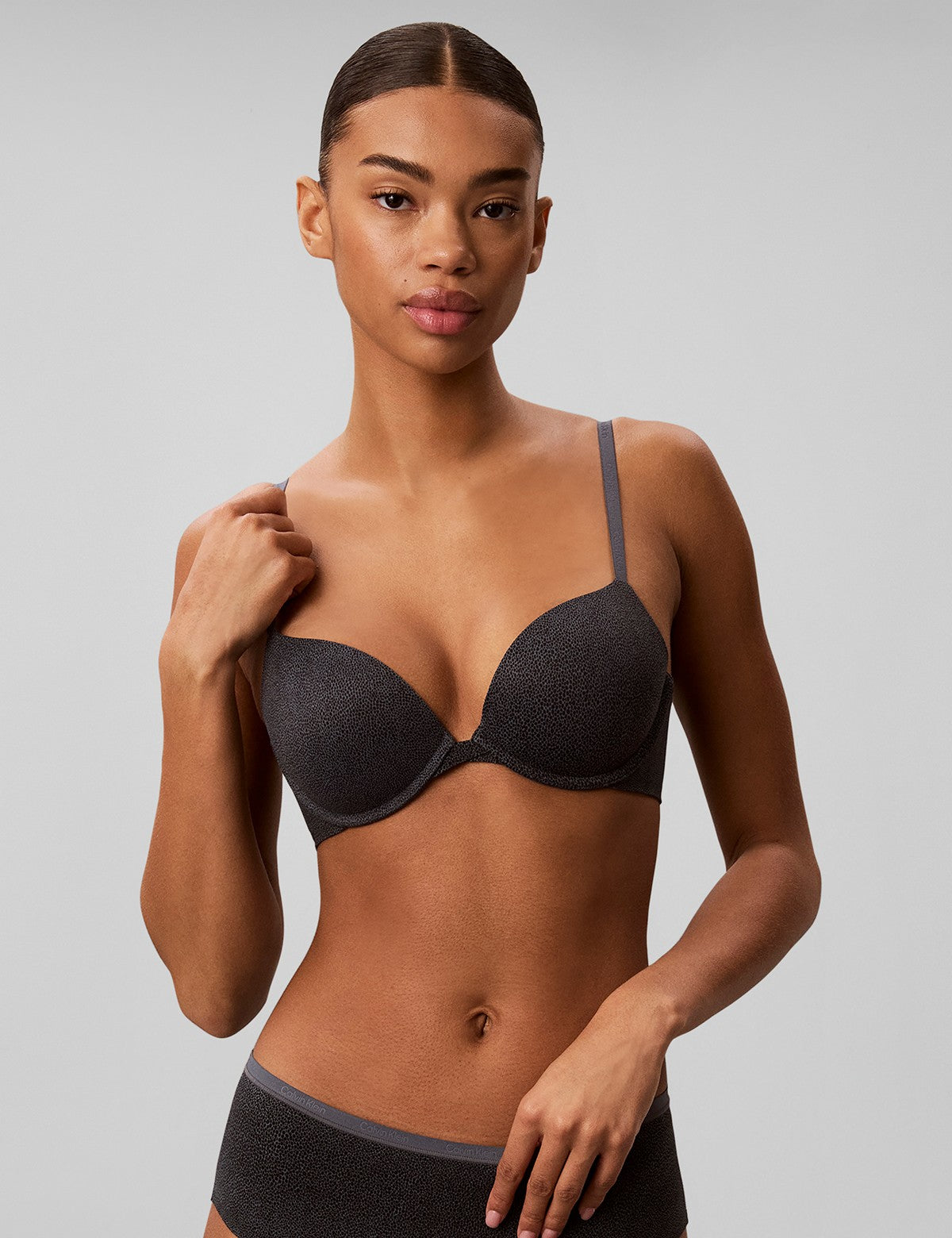Calvin Klein Women Perfectly Fit Push Up Sütyen