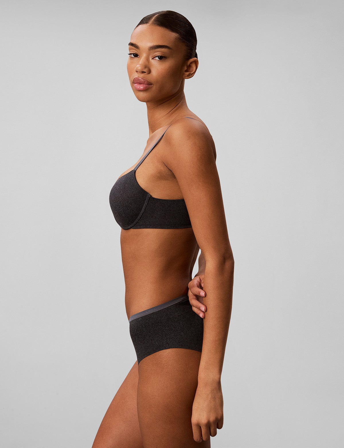 Calvin Klein Women Perfectly Fit Push Up Sütyen