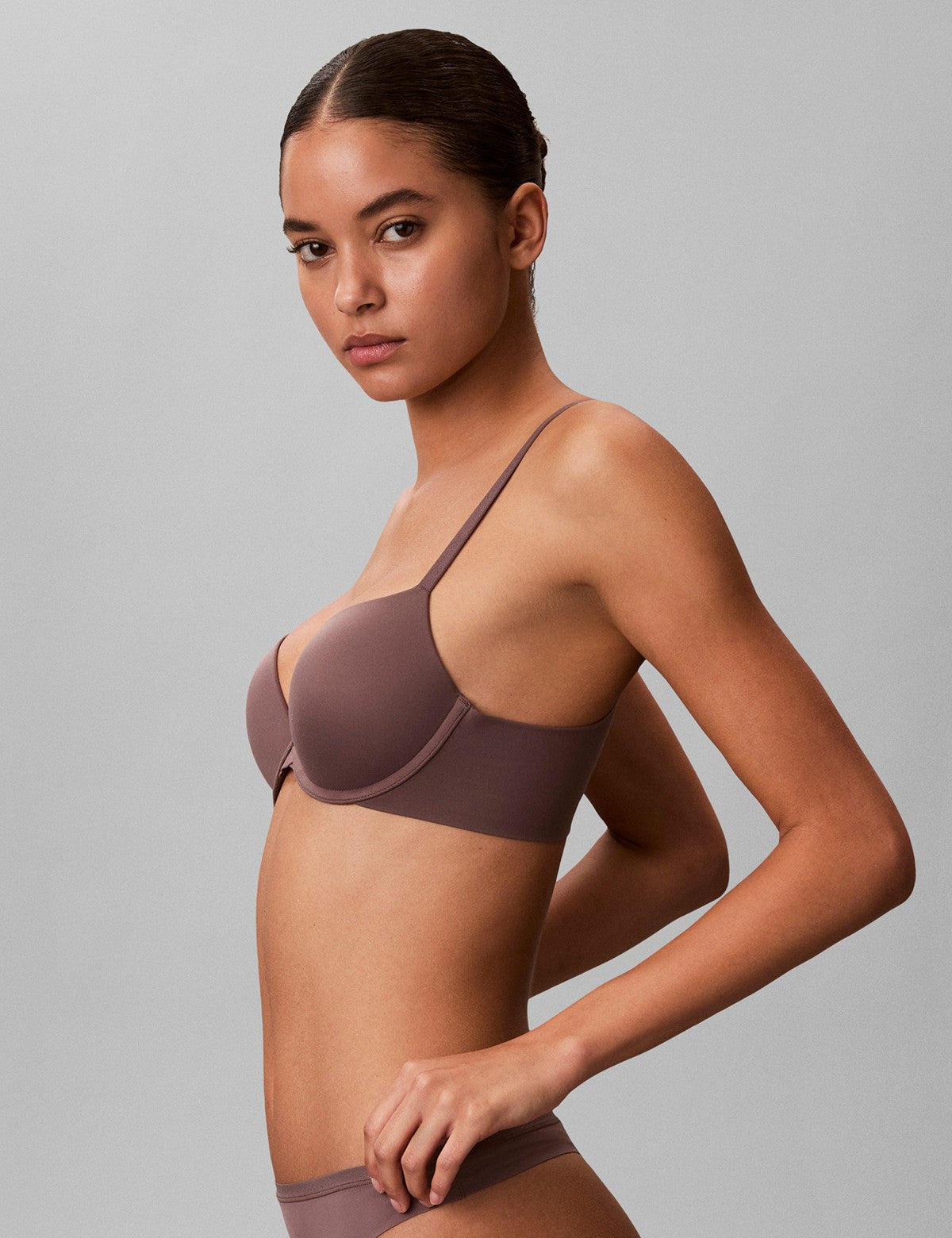 Calvin Klein Women Perfectly Fit Push Up Sütyen