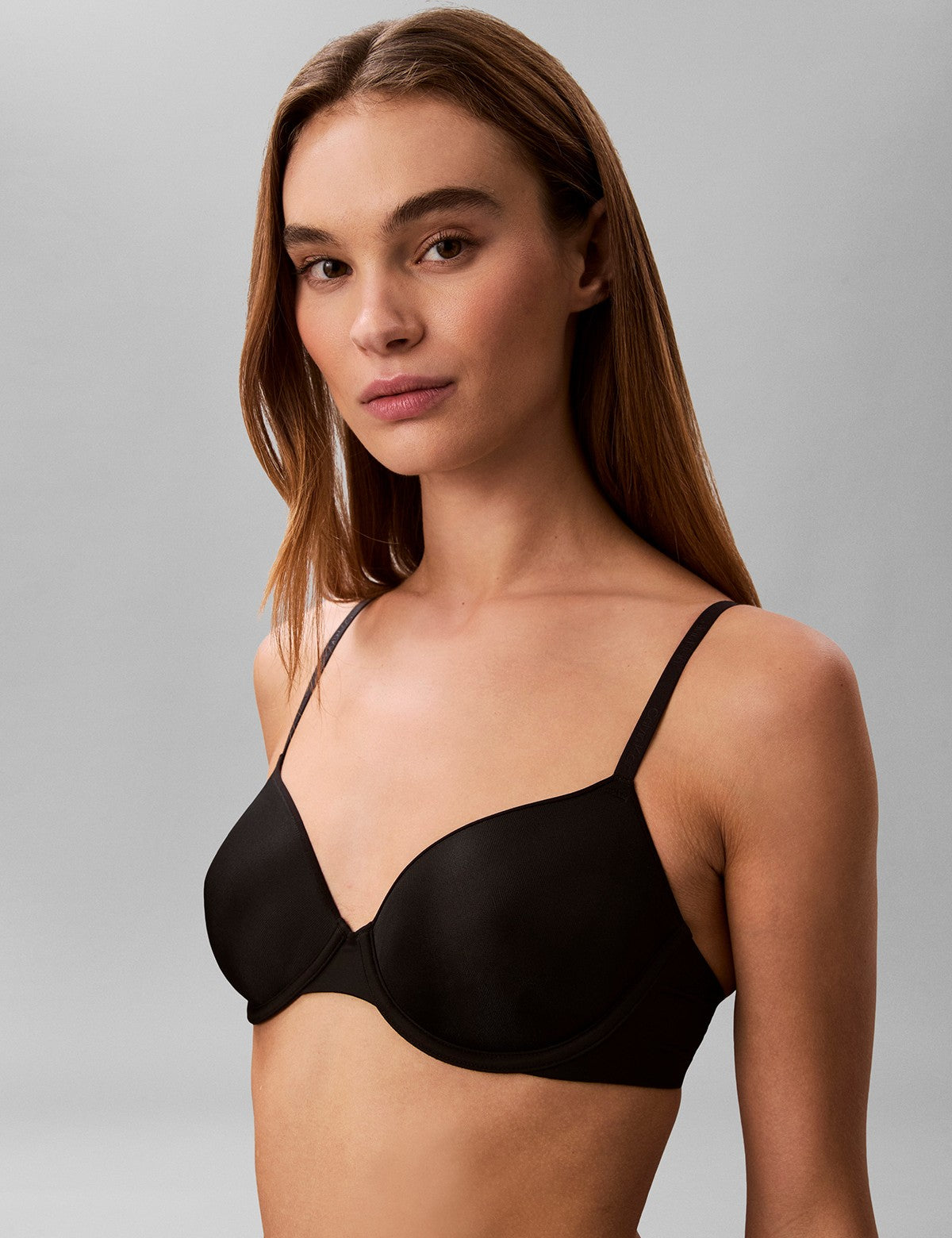 Calvin Klein Women Perfectly Fit Ultra Light Dekolte Sütyen