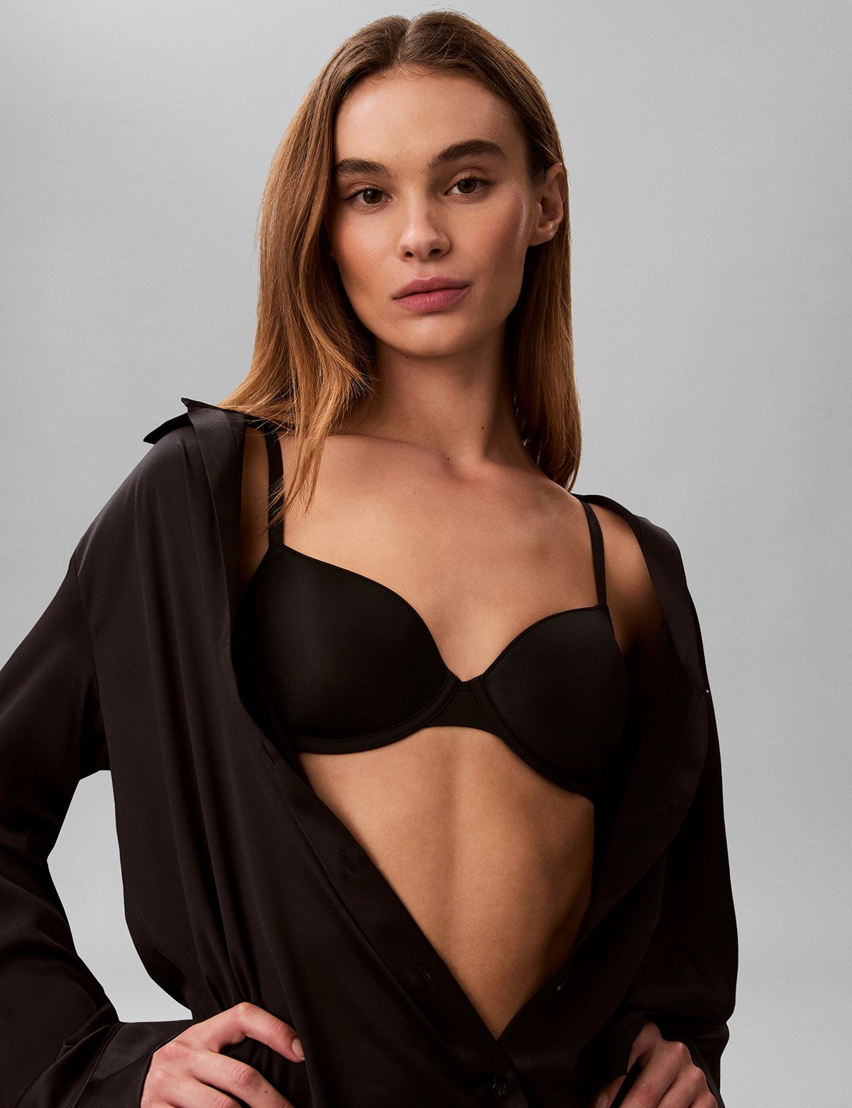 Calvin Klein Women Perfectly Fit Ultra Light Dekolte Sütyen
