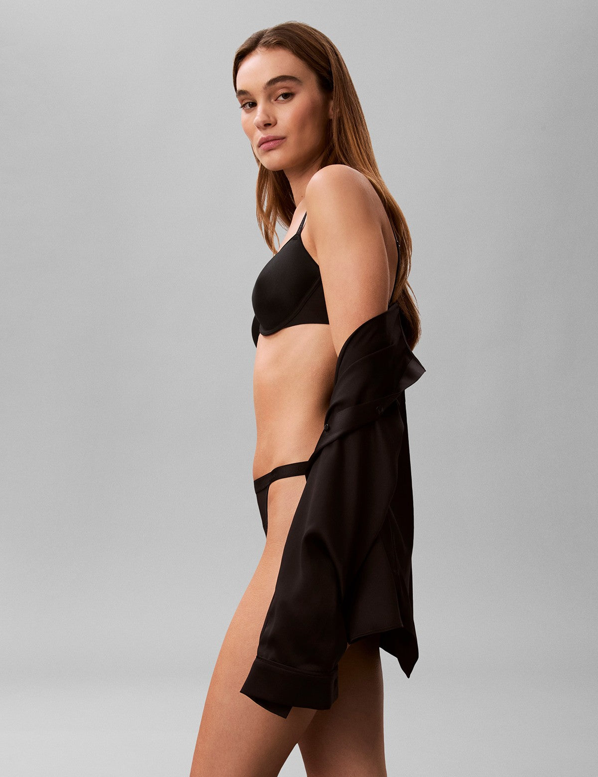 Calvin Klein Women Perfectly Fit Ultra Light Dekolte Sütyen
