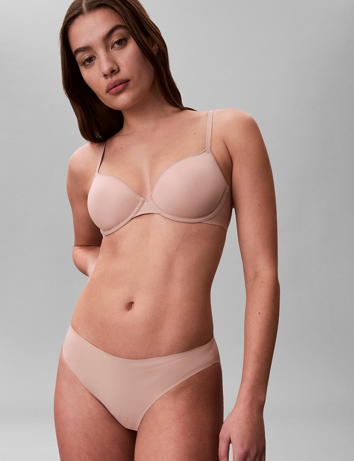 Calvin Klein Women Perfectly Fit Ultra Light Dekolte Sütyen