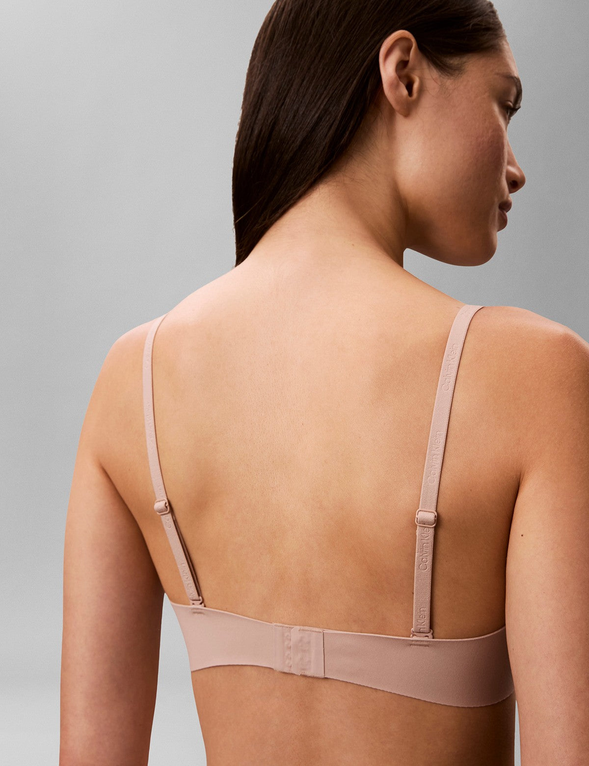 Calvin Klein Women Perfectly Fit Solution Derin Dekolte Sütyen