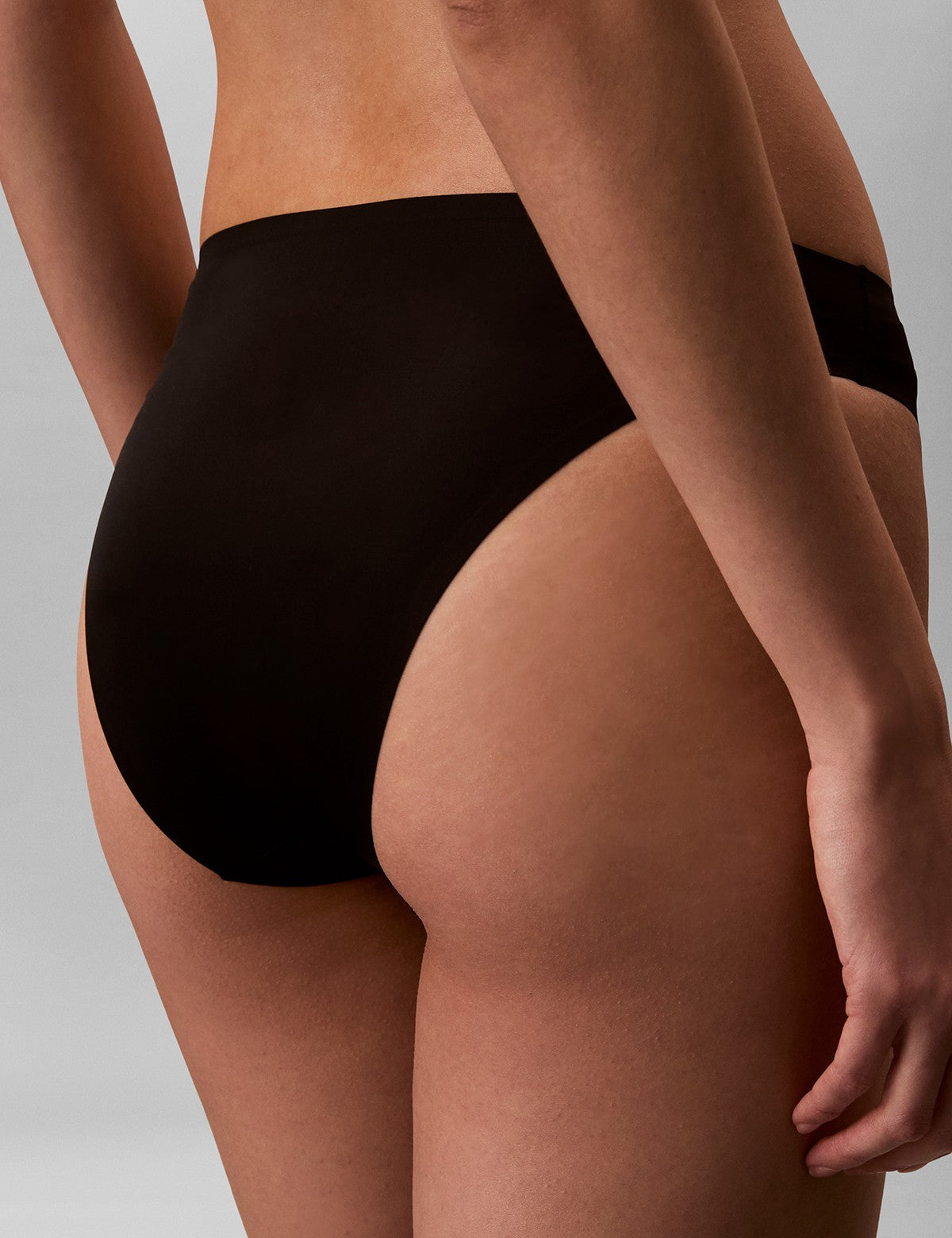 Calvin Klein Women Perfectly Fit Ultra Light Bikini Külot